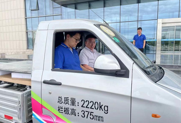 凯时KB88角马增程样车“面世”